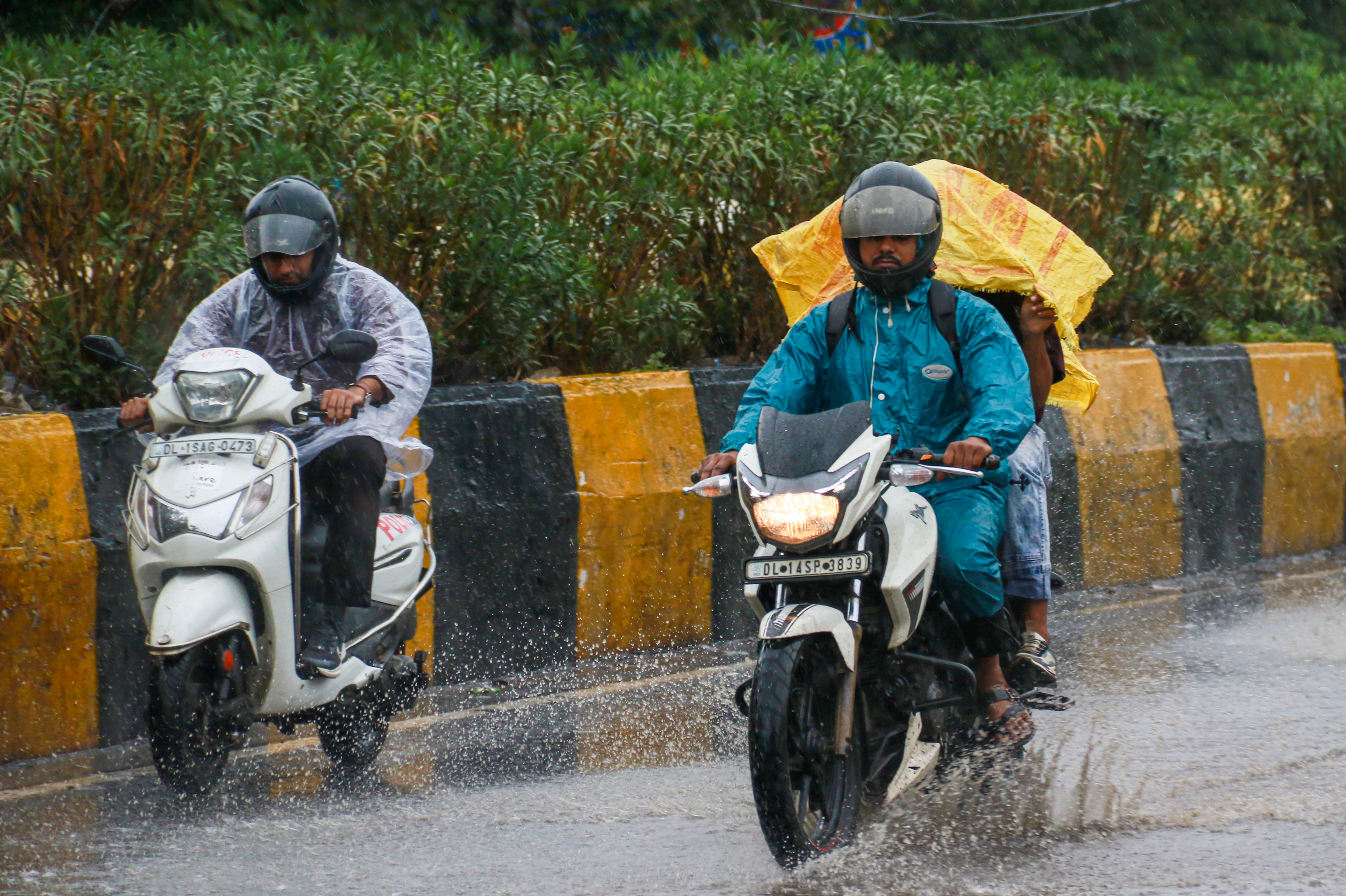 एनसीआर में अगले एक सप्ताह तक ऐसा ही रहेगा मौसम का मिजाज, हल्की फुहारों से मिलेगी आंशिक राहत