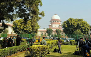 सुप्रीम कोर्ट ने राम मंदिर के फंड से जुड़े मामले में याचिका पर तत्काल सुनवाई से किया इनकार