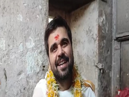 महाकाल की शरण में पहुंचे पंजाबी सिंगर 'निंजा', नए प्रोजेक्ट्स को लेकर दिया हिंट