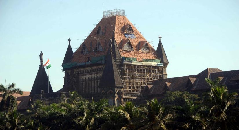 चोरी और लूट करने वाले गिरोह का भंडाफोड़, 8 आरोपी गिरफ्तार, लाखों के मोबाइल बरामद