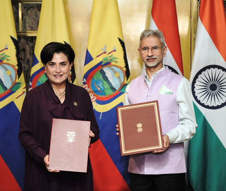एस जयशंकर ने इक्वाडोर की विदेश मंत्री से की मुलाकात, द्विपक्षीय संबंधों को गहरा करने पर हुई चर्चा