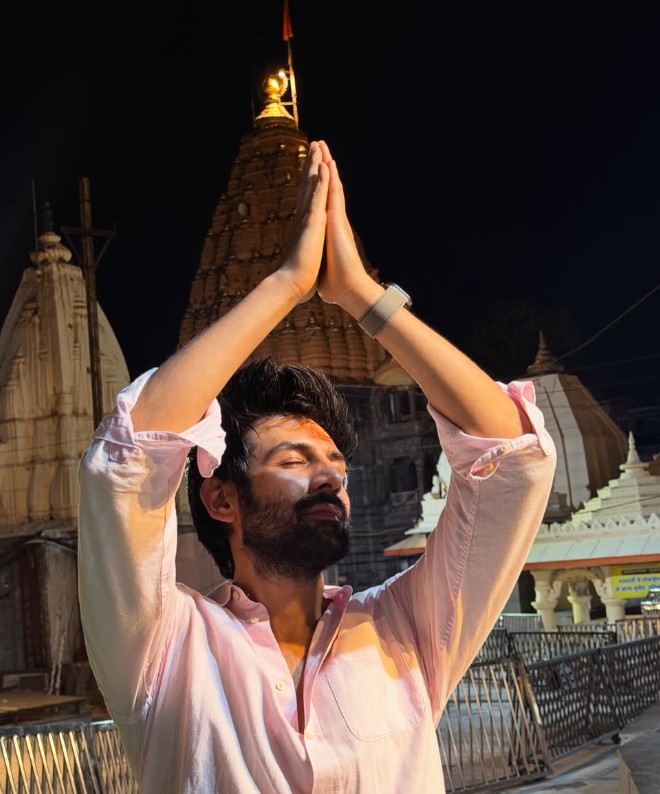 नेशनल अवॉर्ड जीतने के बाद महाकाल के दरबार पहुंचे कार्तिक, नंदी हॉल में ध्यानमग्न दिखे अभिनेता
