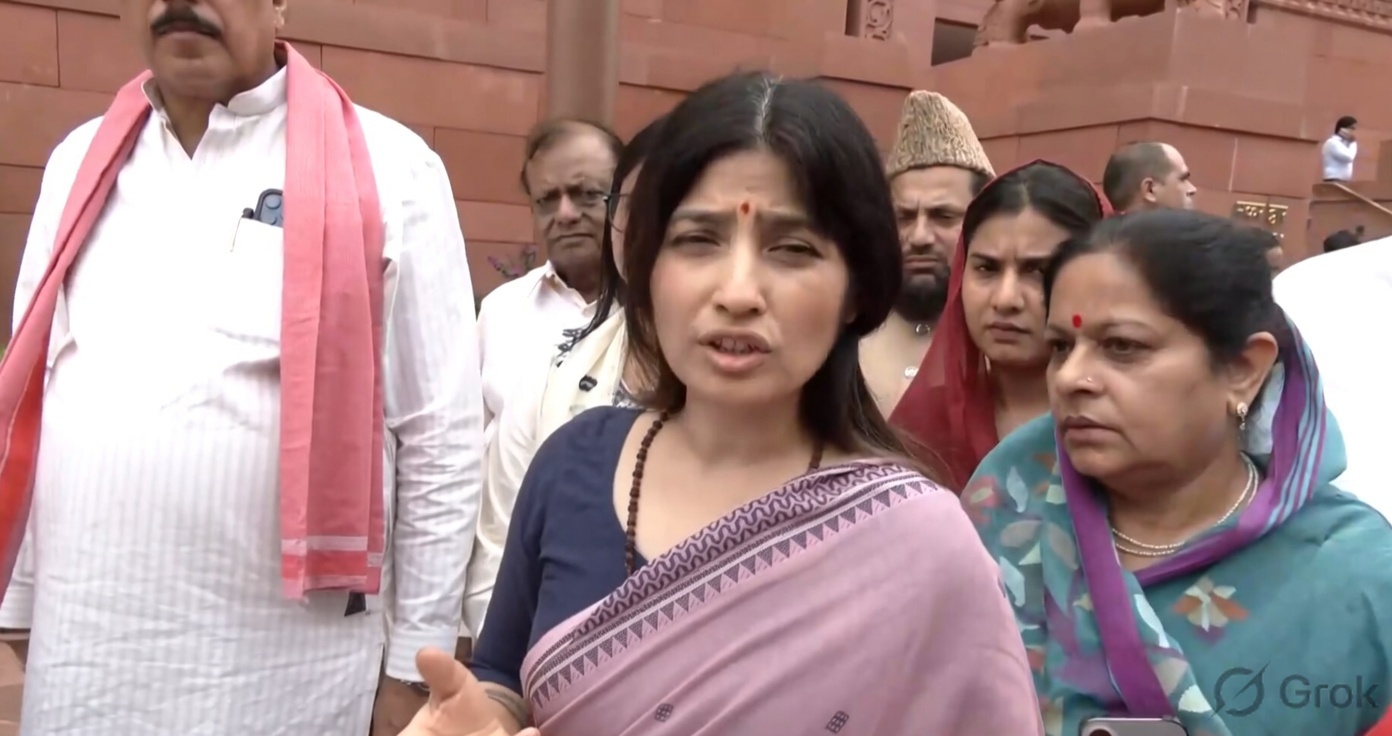समाजवादी पार्टी के सांसदों ने संसद से जंतर-मंतर तक मार्च किया, पेपर लीक मामले में सरकार से जवाबदेही की मांग की