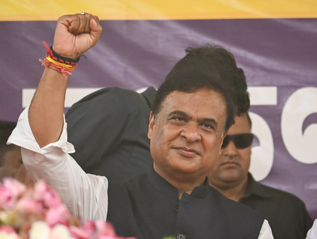 असम चुनाव: शुरुआती रुझानों में भाजपा को पूर्ण बहुमत, सीएम हिमंत 12 हजार वोट से आगे