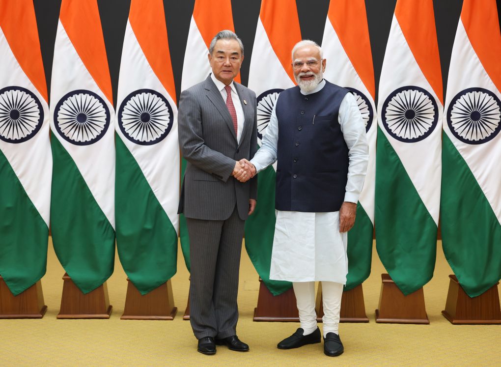 प्रधानमंत्री मोदी से मिले वांग यी, भारत-चीन भरोसा बढ़ाने और सहयोग गहरा करने पर जोर