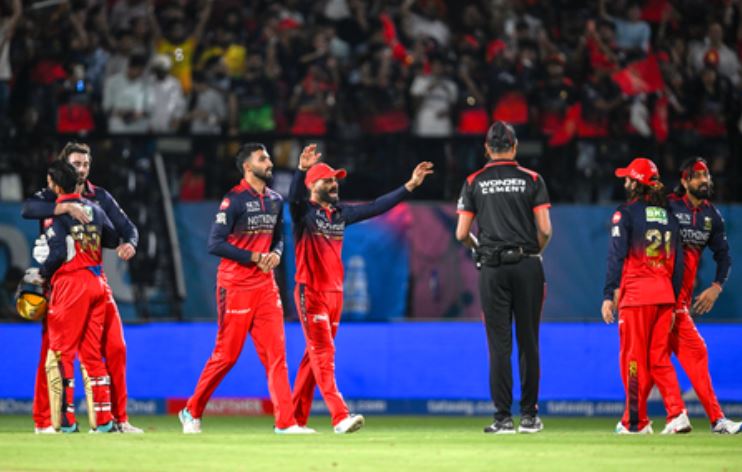 आईपीएल 2026 : इन दमदार रिकॉर्ड्स के साथ आरसीबी ने मारी खिताबी मुकाबले में एंट्री